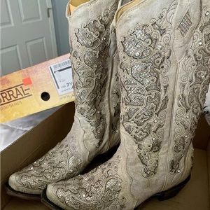 Corral Boots *New in box*